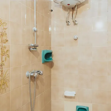 Con Terrazzo דירה *